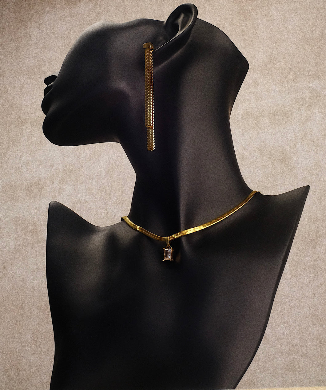 Adina (Gold Earrings & Necklace Set)